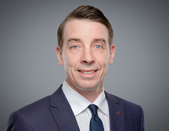 Conor Dooley, WeirFoulds, Lawyer, Corporate and Securities Practice